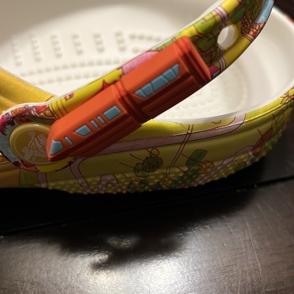 Walt Disney World vault collection 50th CROCS - Picture 4 of 8